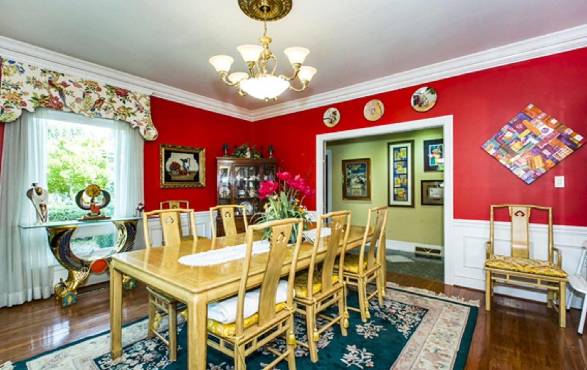 Matthews Manor Bed & Breakfast Экстерьер фото