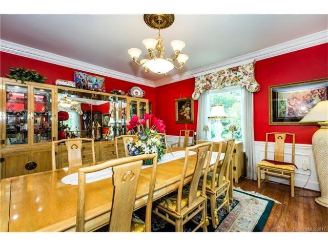 Matthews Manor Bed & Breakfast Экстерьер фото